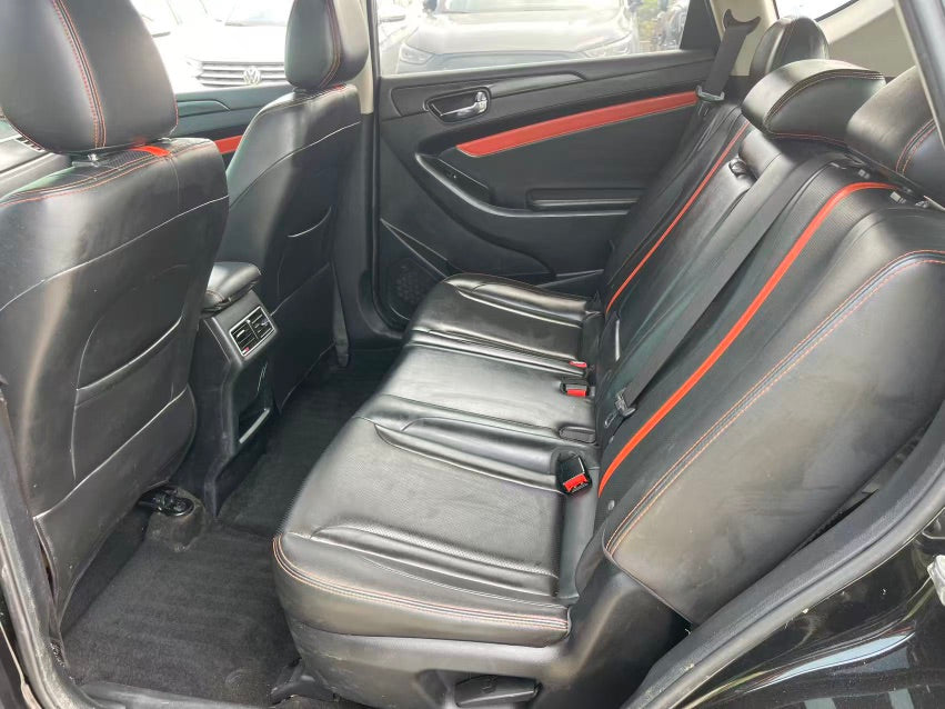 Dongfeng Fengon 580 2021 Star Edition 1.5TGDI CVT Luxury