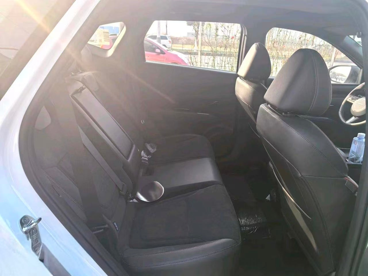 Hyundai Tucson L 2025 1.5T Prestige Edition – White/Black | New Export