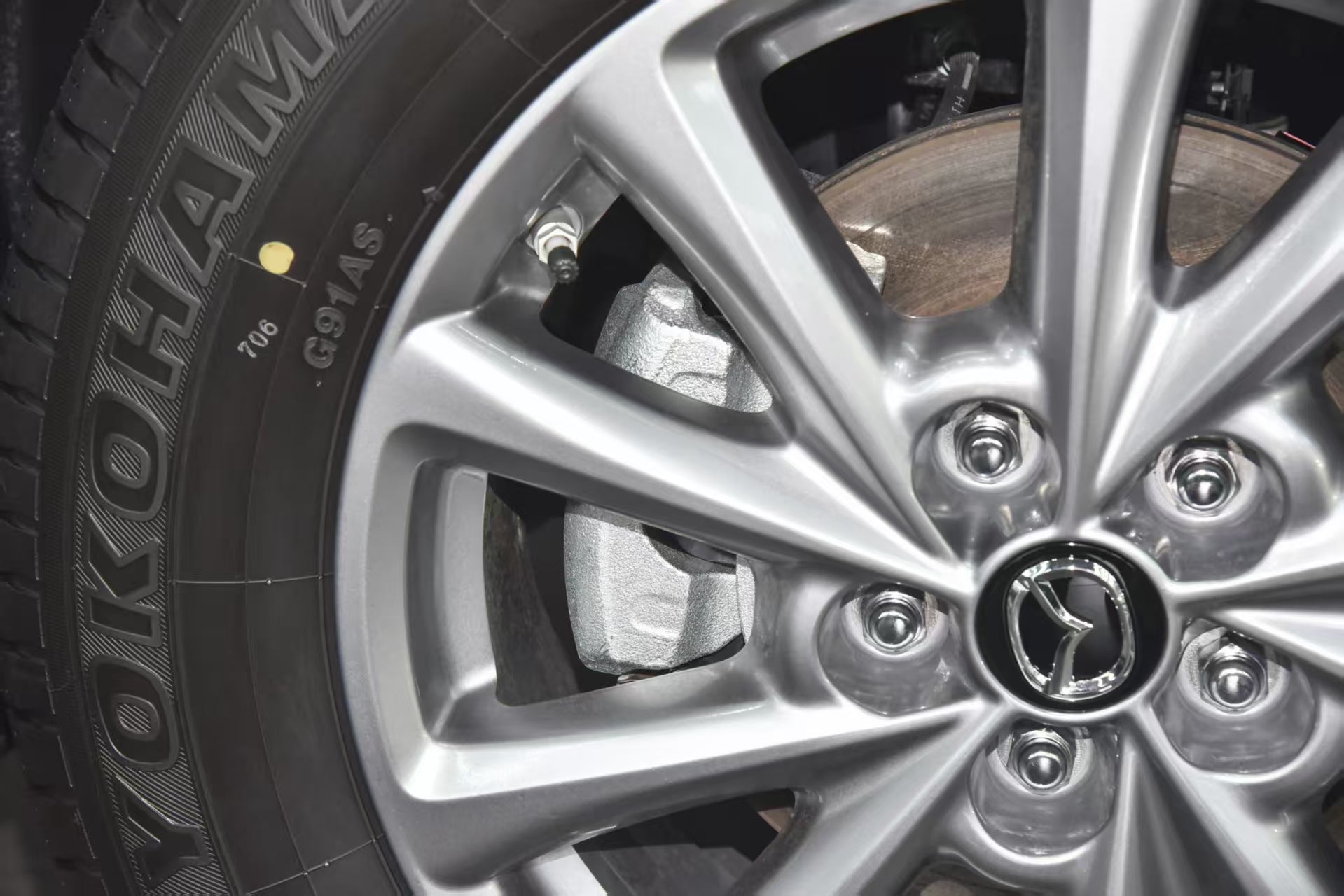 Mazda CX-5 2025 2.0L Automatic – Gray/Black | New Export (FOB $18,900)