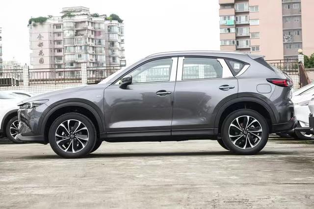 Mazda CX-5 2024 2.0L Automatic – Gray/Black | New Export