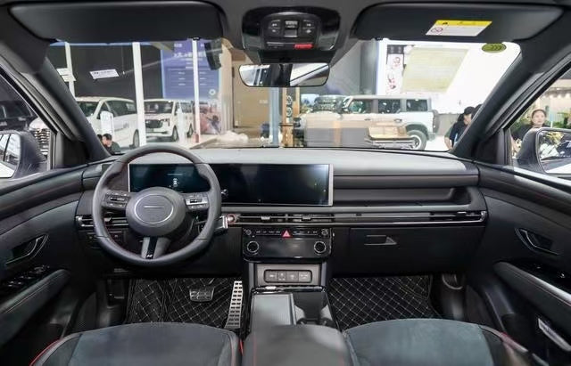 Hyundai Tucson L 2025 1.5T Prestige Edition – White/Black | New Export