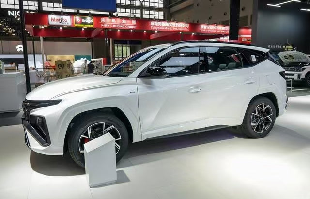 Hyundai Tucson L 2025 1.5T Prestige Edition – White/Black | New Export