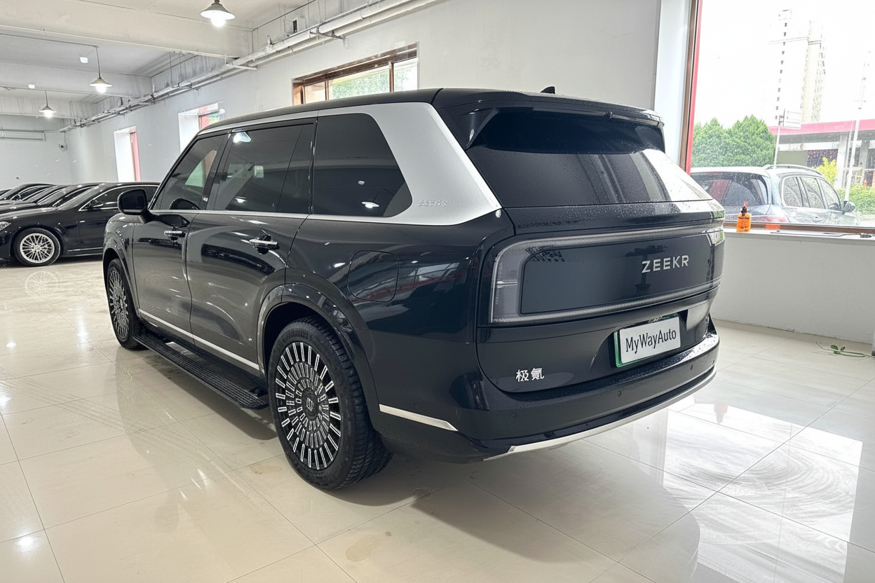 2025 ZEEKR 9X 2.0T Hyper Edition 70kWh PHEV – 14,000 km | Black/Beige | 0 Previous Owners