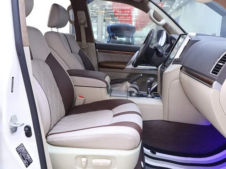 🚙 2019 Toyota Land Cruiser 4.0L GX-R (Mideast) – 103k km