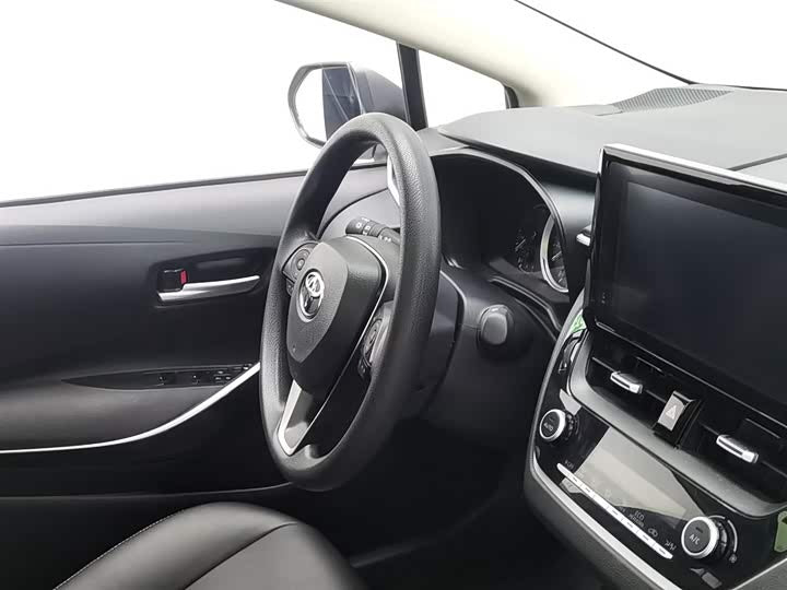 🚗 2021 Toyota Corolla Hybrid – 43k km