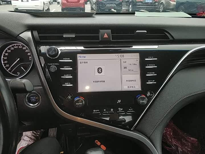 🚗 2018 Toyota Camry 2.5G Luxury – 119k km