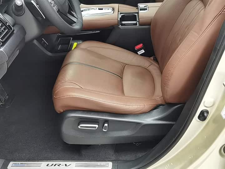 Honda UR-V 2020 370TURBO 2WD Premium Edition - 5-Seater · 272HP · Excellent Value SUV