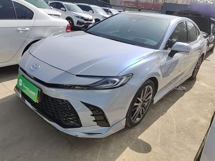 Toyota Camry 2024 Hybrid 2.0HXS Sport