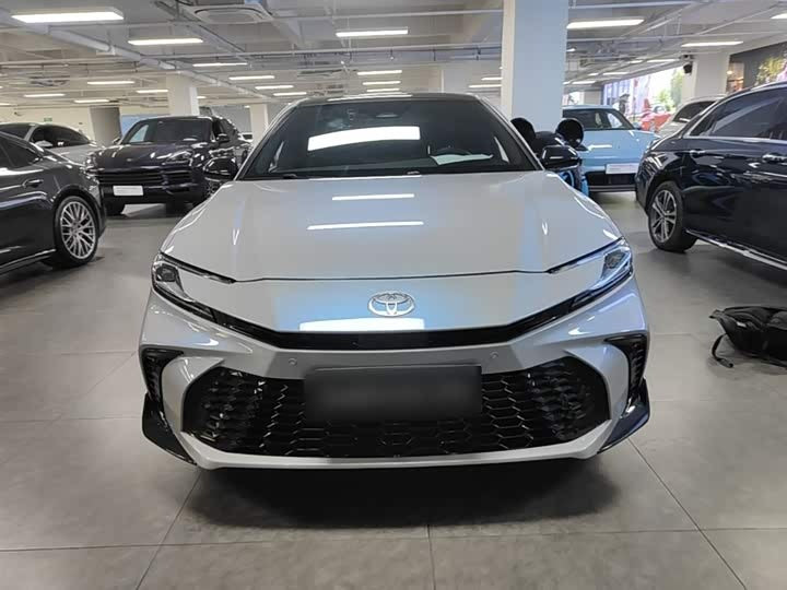 Toyota Camry 2024 Hybrid 2.0HS Sport