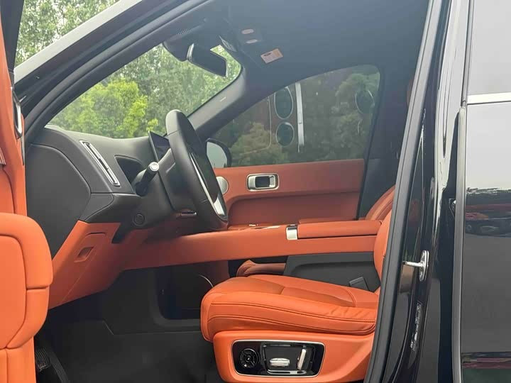 Li Auto L9 2023 Pro - Flagship Extended Range 6-Seater SUV (Nearly New)