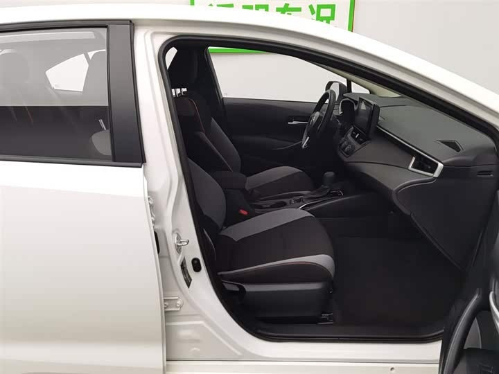 🚗 2023 Toyota Corolla 1.2T – 34k km