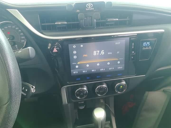 Toyota Corolla 2017 Facelift 1.2T GL-i - 0 Transfers · Global Classic Sedan (China V)