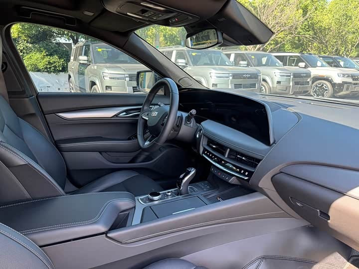 Cadillac CT5 2024 Luxury Edition — 20,000km | Black | Ningbo, China