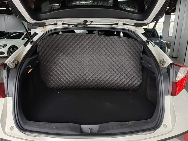 🚗 2018 Toyota C-HR 2.0L – 124k km