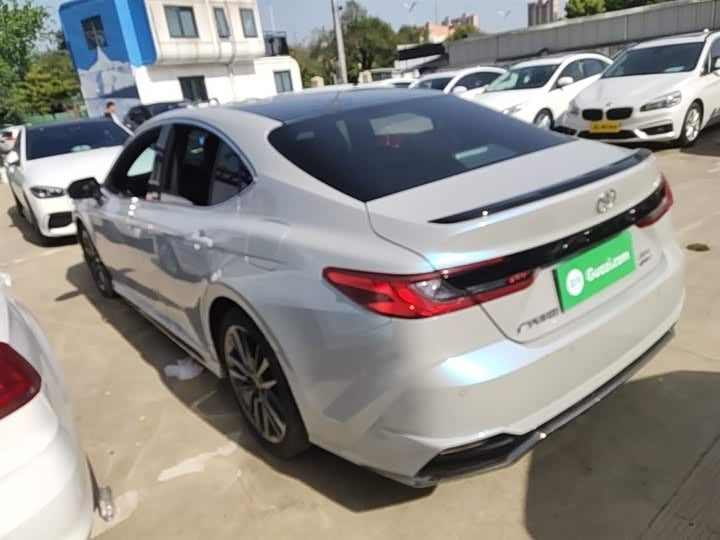 Toyota Camry 2024 Hybrid 2.0HXS Sport