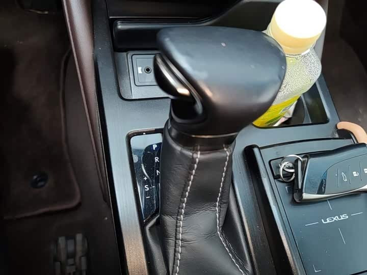 Lexus ES 2018 200 Excellence Edition - 0 Transfers · Luxury Comfort · High Value