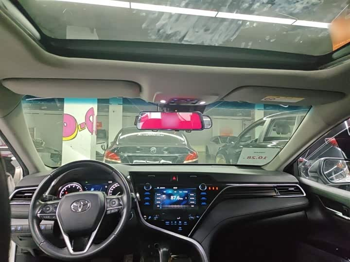 2019 Toyota Camry 2.5G Luxury (Facelift) – Low Mileage, Full Safety Pack, White
