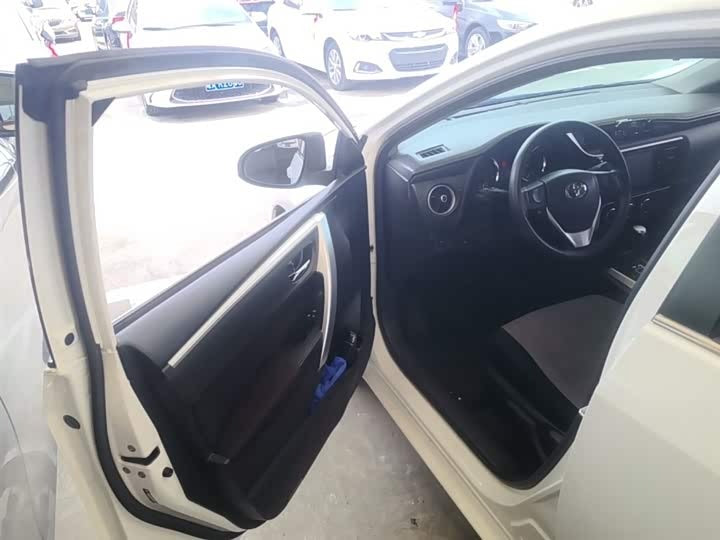 Toyota Corolla 2017 Facelift 1.2T GL-i - 0 Transfers · Global Classic Sedan (China V)