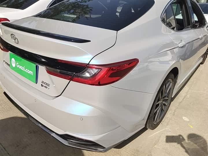 Toyota Camry 2024 Hybrid 2.0HXS Sport