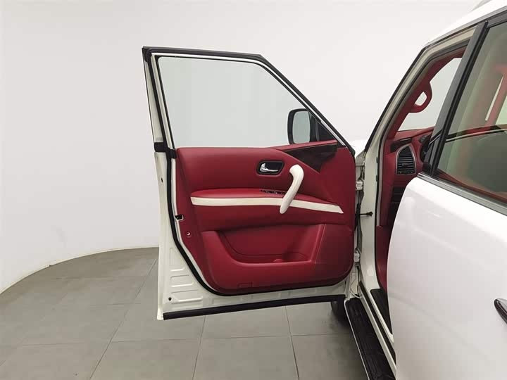 Nissan Patrol 2018 4.0L Middle East Version (For Nigeria Off-Road & Business)