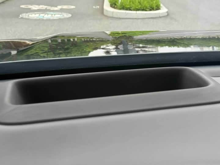Li Auto L9 2023 Pro - Flagship Extended Range 6-Seater SUV (Nearly New)