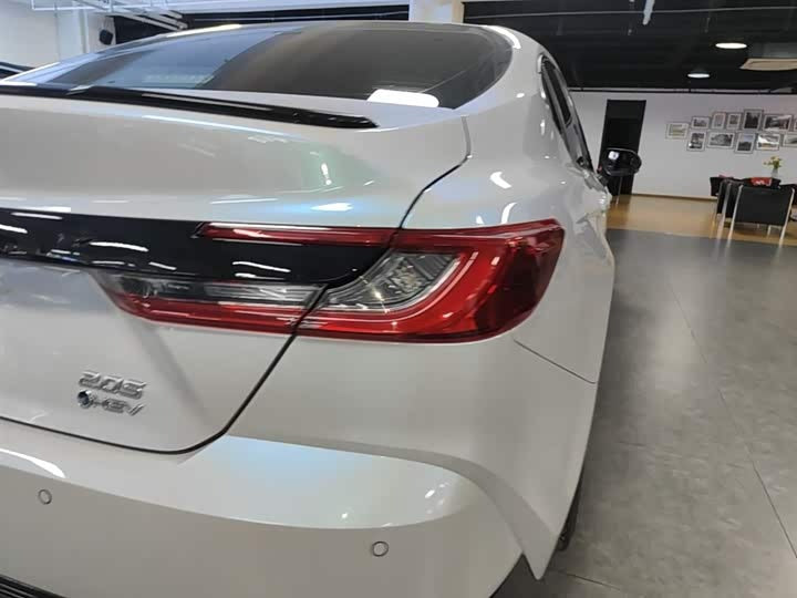 Toyota Camry 2024 Hybrid 2.0HS Sport