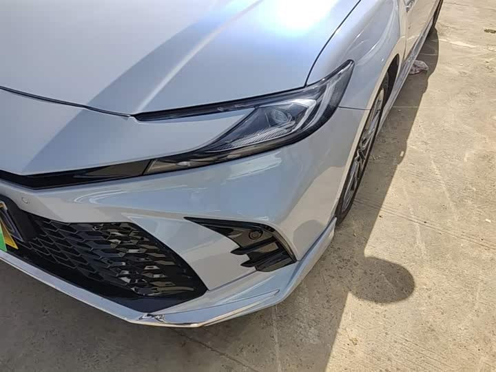 Toyota Camry 2024 Hybrid 2.0HXS Sport
