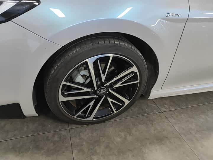 Toyota Camry 2024 Hybrid 2.0HS Sport