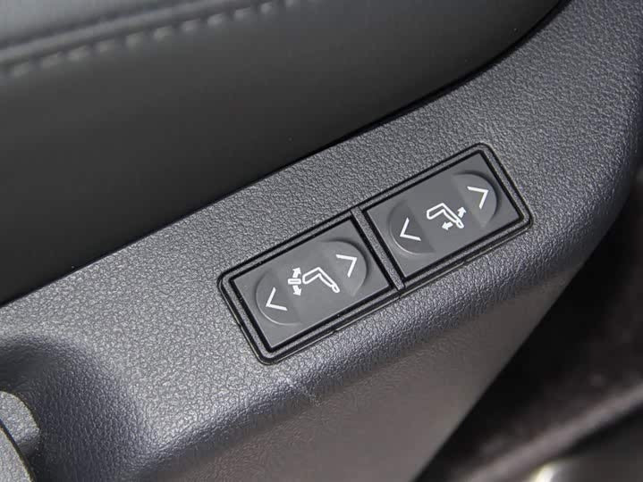 2023 Toyota Sienna 2.5L Hybrid Premium – Low Mileage