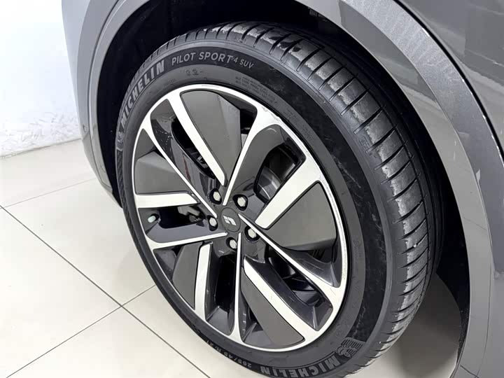 2022 Li Auto L9 Max