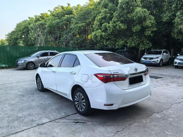 Toyota Corolla 2017 Рестайлинг 1.2T S-CVT