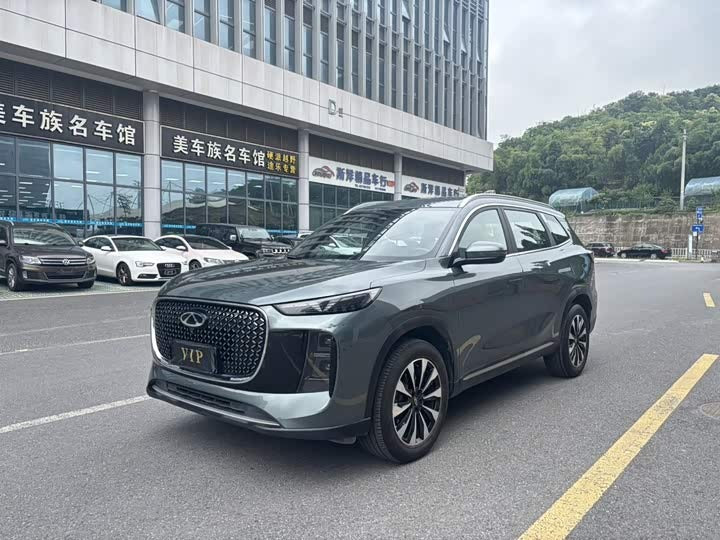 2025 Chery Tiggo 8 PLUS 290TGDI DCT Prestige – Mid-Size SUV | 24,500km | Green | Export Ready