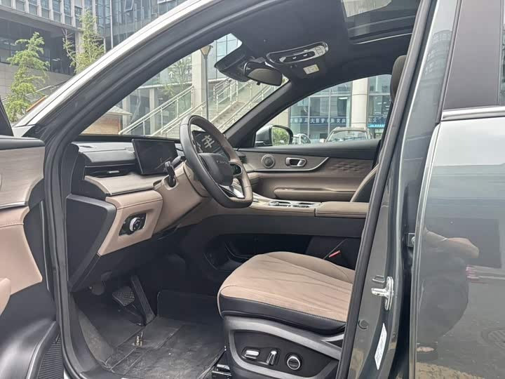 2025 Chery Tiggo 8 PLUS 290TGDI DCT Prestige – Mid-Size SUV | 24,500km | Green | Export Ready