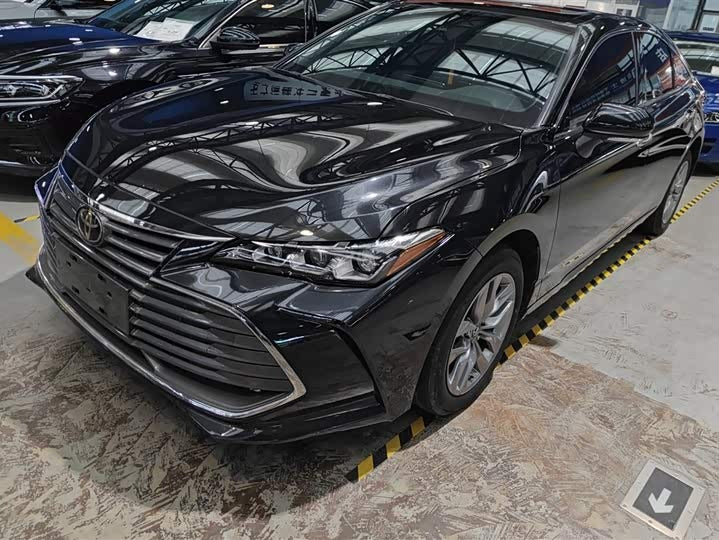 2021 Toyota Avalon 2.5L Luxury – Low Mileage, Black, Auto