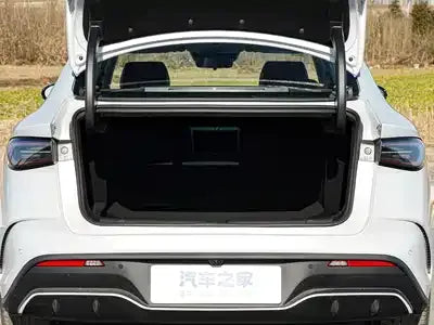 2026 BYD Sealion 06 DM-i Smart Enjoy Edition 210KM Flagship – BYD7150ADHEV14, Atlantis Gray / Sea Salt Gray
