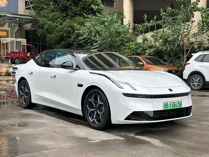2025 Lynk & Co 10 EM-P 120 AWD Ultra | 3,000km | 1st Owner