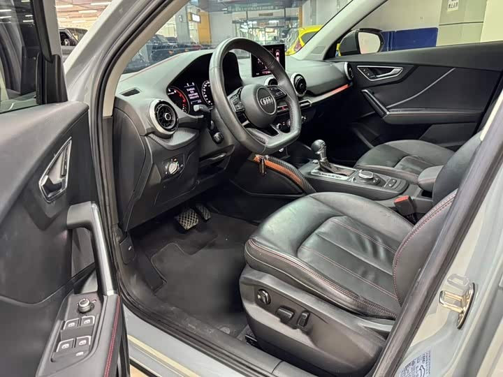 2022 Audi Q2L 35 TFSI Quattro Entry Dynamic – Compact Luxury SUV | 40,000km | Silver Gray