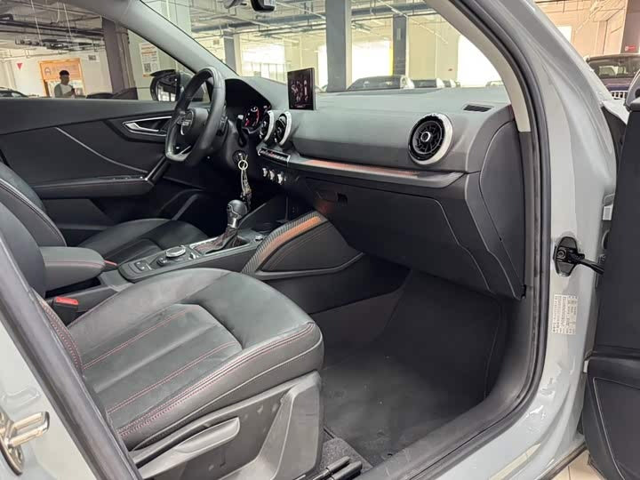 2022 Audi Q2L 35 TFSI Quattro Entry Dynamic – Compact Luxury SUV | 40,000km | Silver Gray