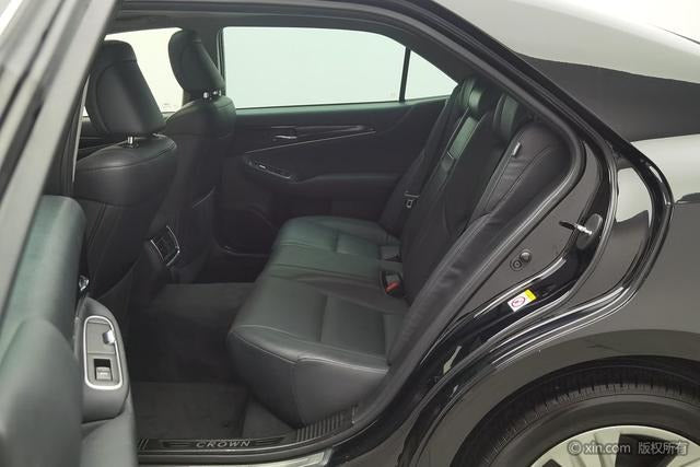 Toyota Crown 2017 2.0T Fashion