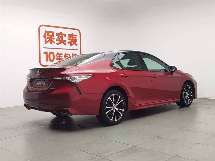 2018 Toyota Camry 2.5S Sport Edition – Rare Red Color, Low Mileage, 0 Owners
