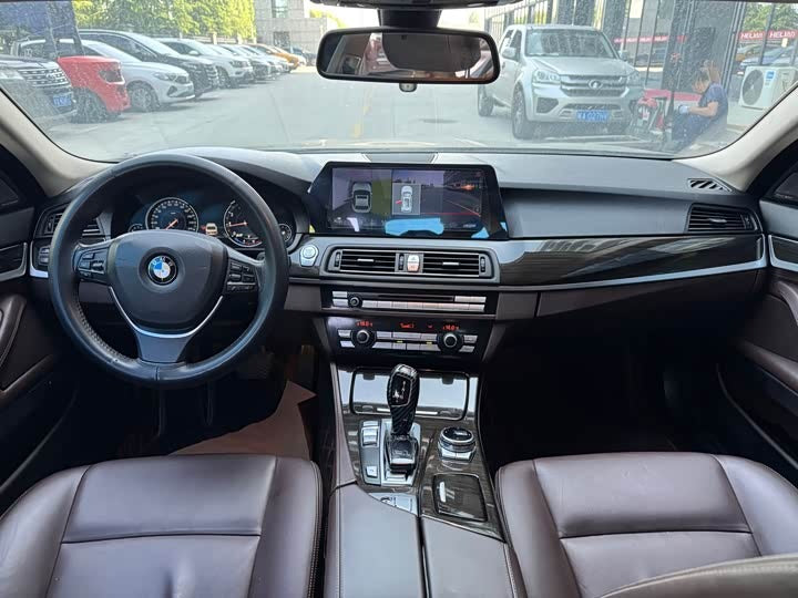 BMW 525Li Luxury Design Package (2017) - Excellent Export Condition