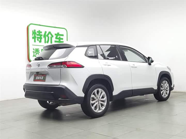 🚗 2022 Toyota Frontlander 2.0L CVT – 38k km