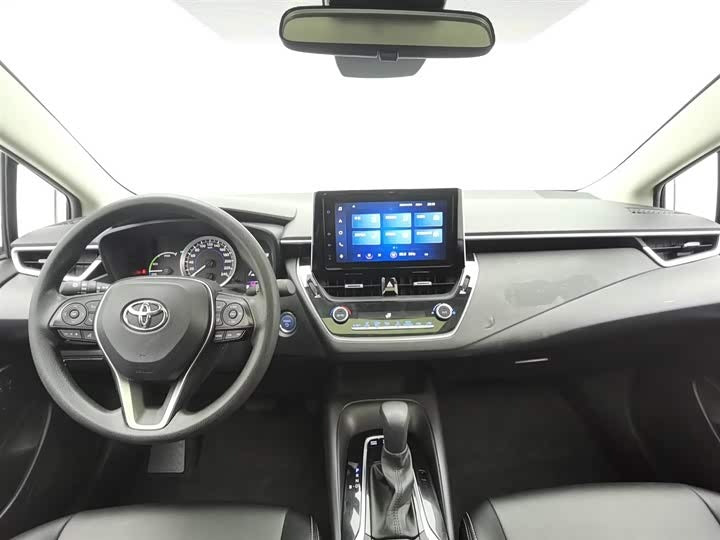🚗 2021 Toyota Corolla Hybrid – 43k km