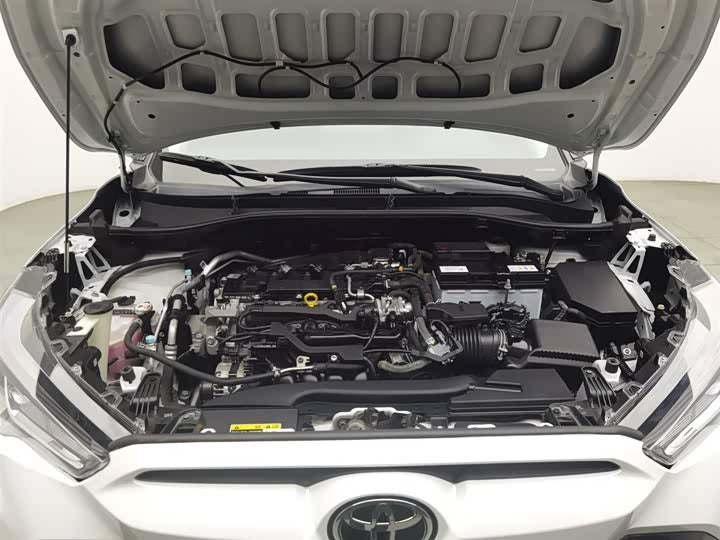 🚗 2022 Toyota Frontlander 2.0L CVT – 38k km