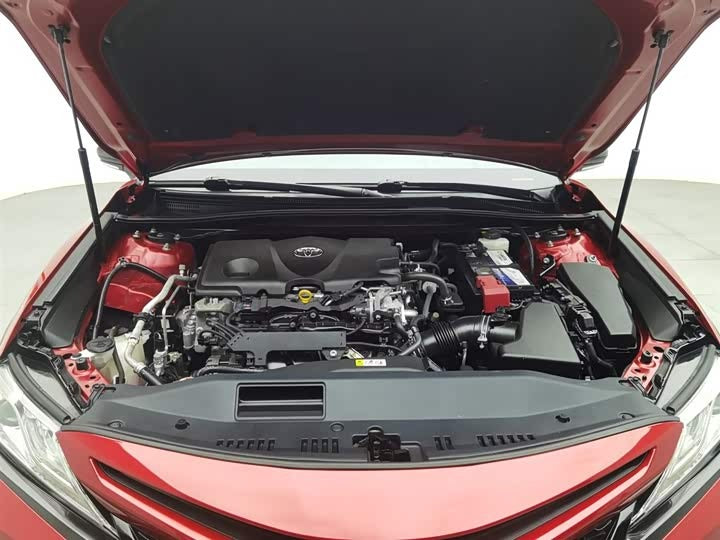 2018 Toyota Camry 2.5S Sport Edition – Rare Red Color, Low Mileage, 0 Owners