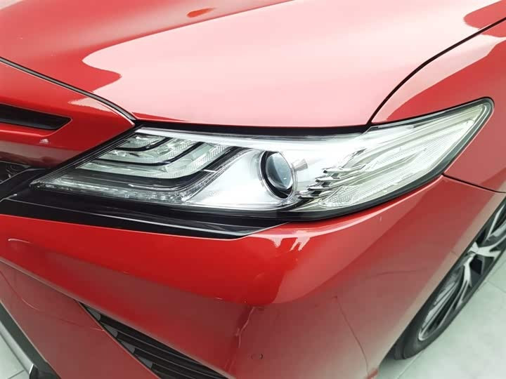 2018 Toyota Camry 2.5S Sport Edition – Rare Red Color, Low Mileage, 0 Owners