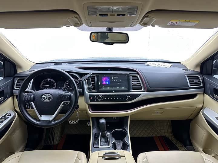 2017 Toyota Highlander 2.0T Elite Edition 5-Seater — Spacious Family SUV | Hefei, China