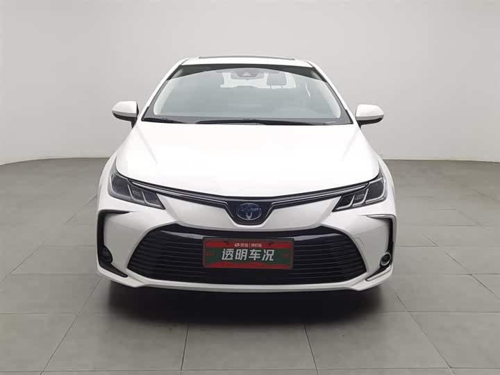 🚗 2021 Toyota Corolla Hybrid – 43k km