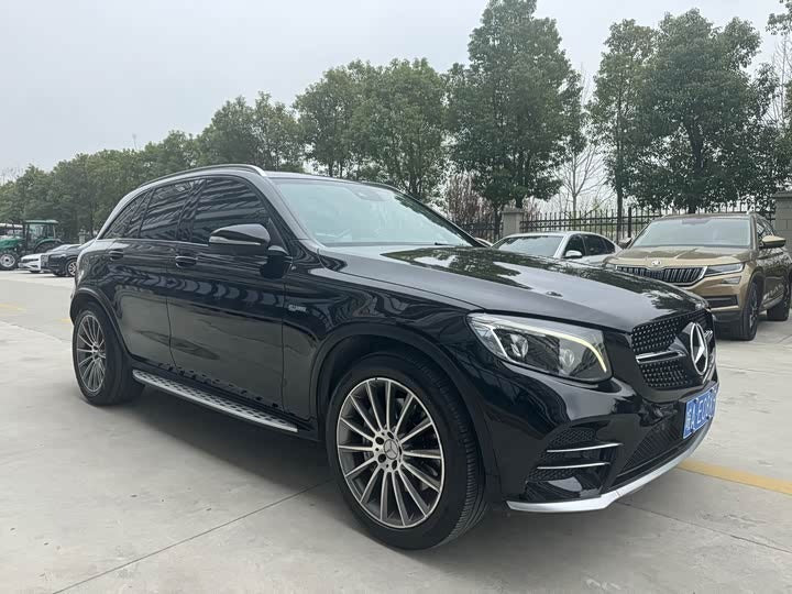 Mercedes-Benz AMG GLC 43 4MATIC (2017) - High-Performance Luxury SUV