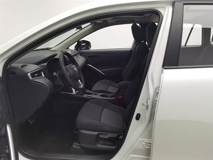 🚗 2022 Toyota Frontlander 2.0L CVT – 38k km